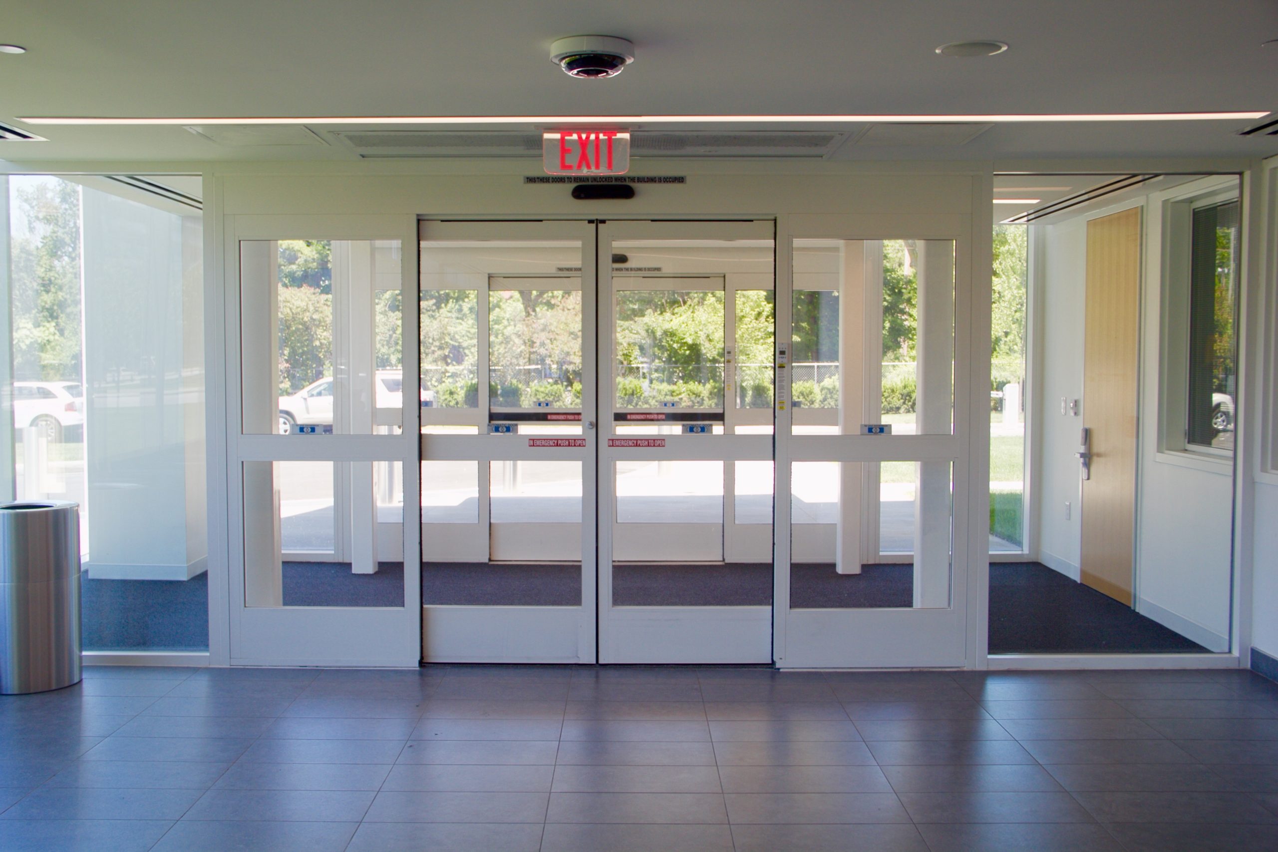 Photo of an interior automatic sliding door at a university